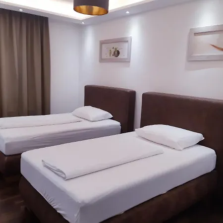 Royal Boardinghouse Gmbh - * Μόναχο