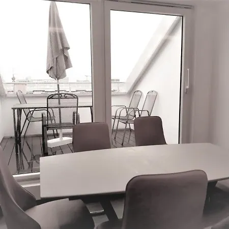 Apartamento Royal Boardinghouse Gmbh - *